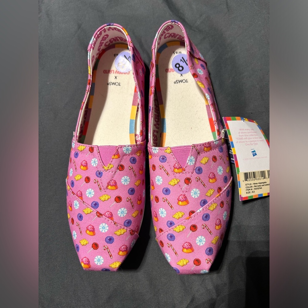 Toms limited edition Candyland pink flat shoes. NWT Ortholite Whimsical